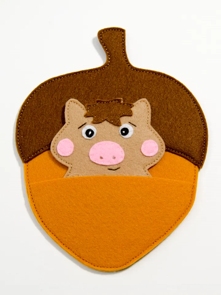 Boar in Acorn, PDF Pattern and Tutorial, SVG file