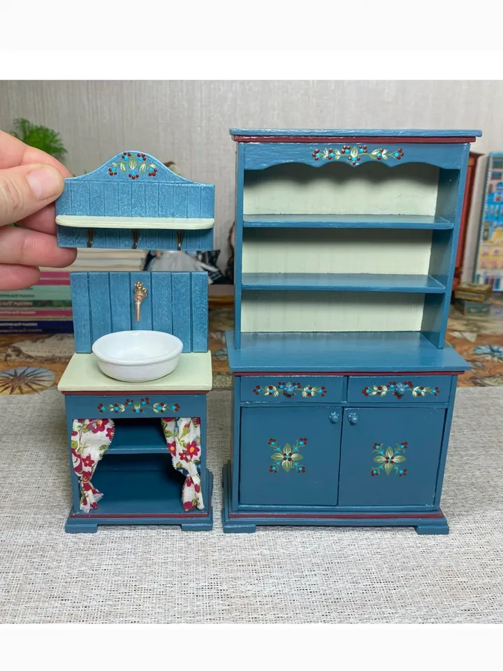 Kitchen furniture for a dollhouse. 1:12. Furniture for dolls. Doll miniature.