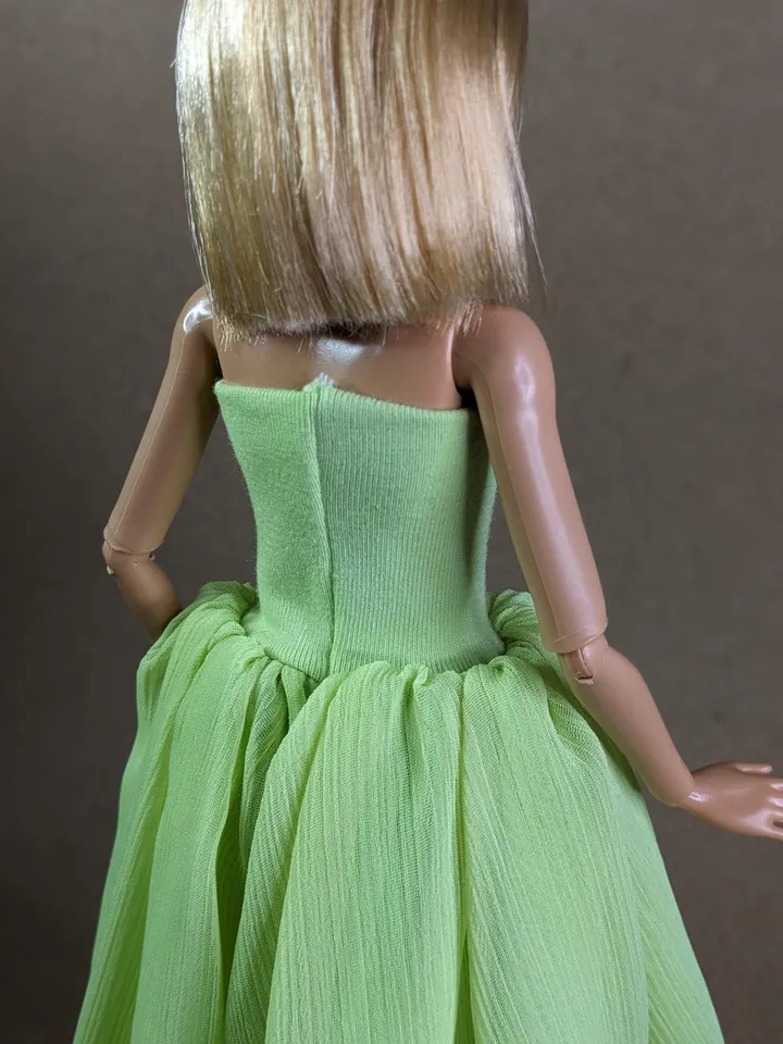 Handmade green maxi dress for 1/6 scale female dolls