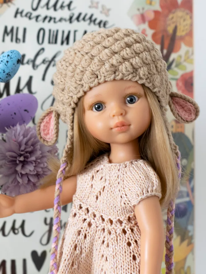 Crochet lamb hat for 13 inch dolls: Paola Reina, Meadow dolls Dumplings, Siblies Ruby Red, Little Darling for Easter