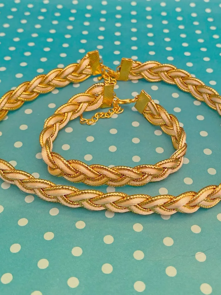 Choker and bracelet.Golden braid. Jewelry for you. Handmade.