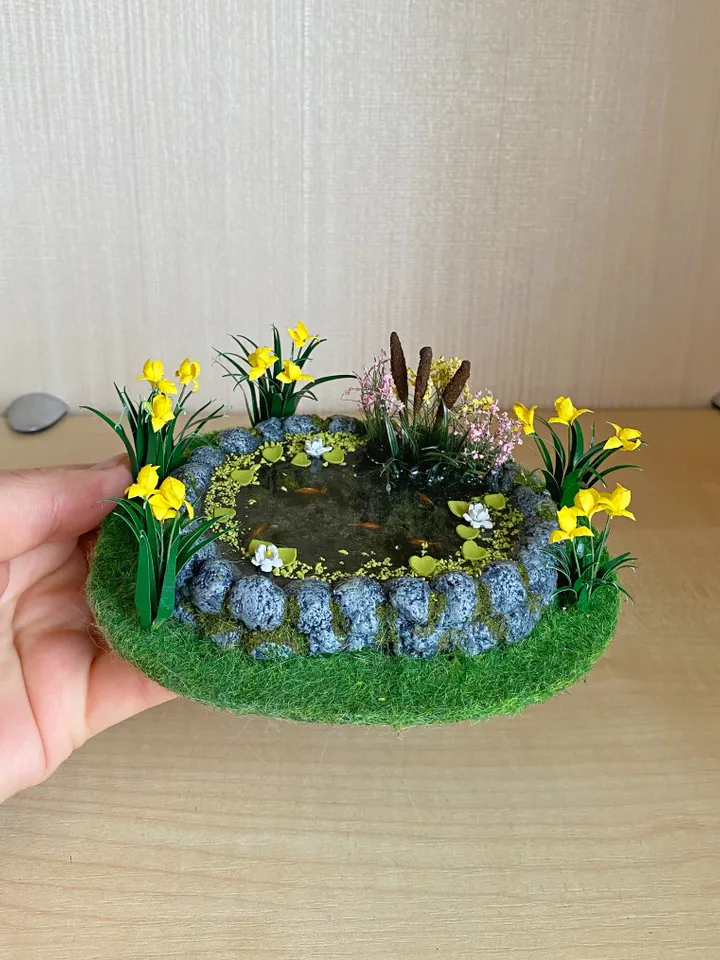 Miniature pond with goldfish. Dollhouse miniature. 1:12. Handmade pond. Pond with irises and fish.