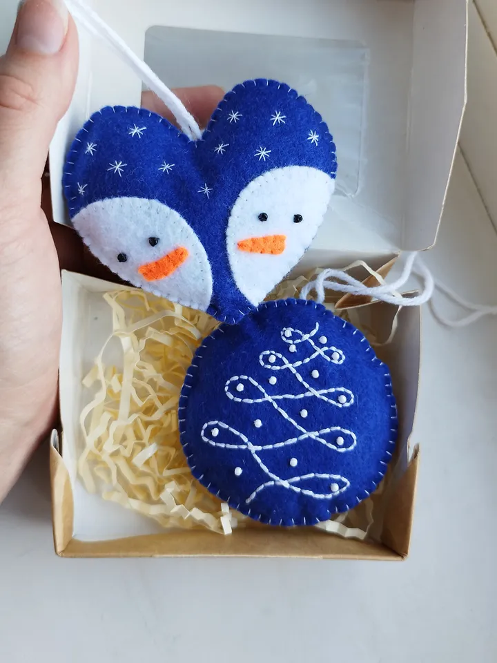 Christmas ornaments, set of 2 Christmas tree ornaments, Christmas tree decorations, felt ornaments, heart ornaments