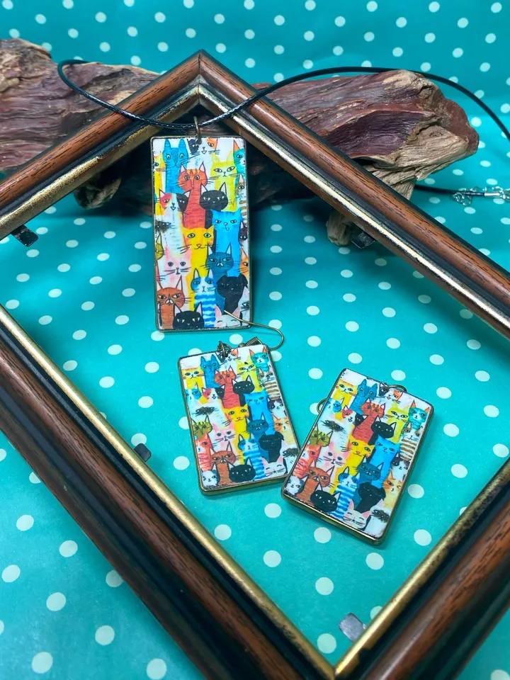 Handmade jewelry set. Cats.