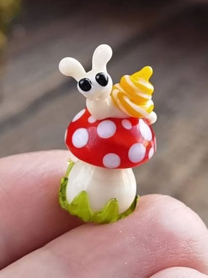 Mushroom ornament glass mushroom miniature , glass toadstools for terrarium decoration mini gardens or lampwork beads Mushroom figurine