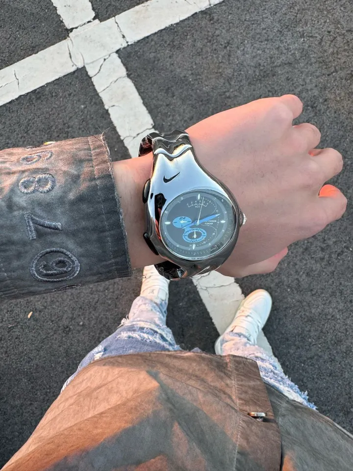 Nike Triax is a sports watch with an iconic design and a comfortable fit