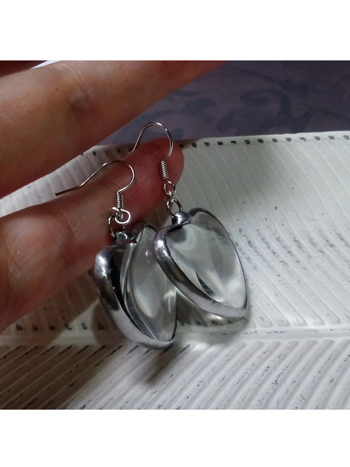 Heart earrings, valentine's day, valentines earrings, glass lens, love earrings, cool earrings, kawaii earrings