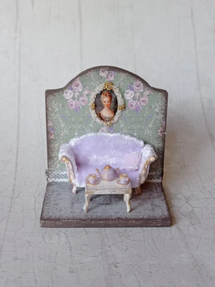 Miniature Tea Room Roombox, A 1/48 scale miniature Dollhouse with furniture, accessories and tea set