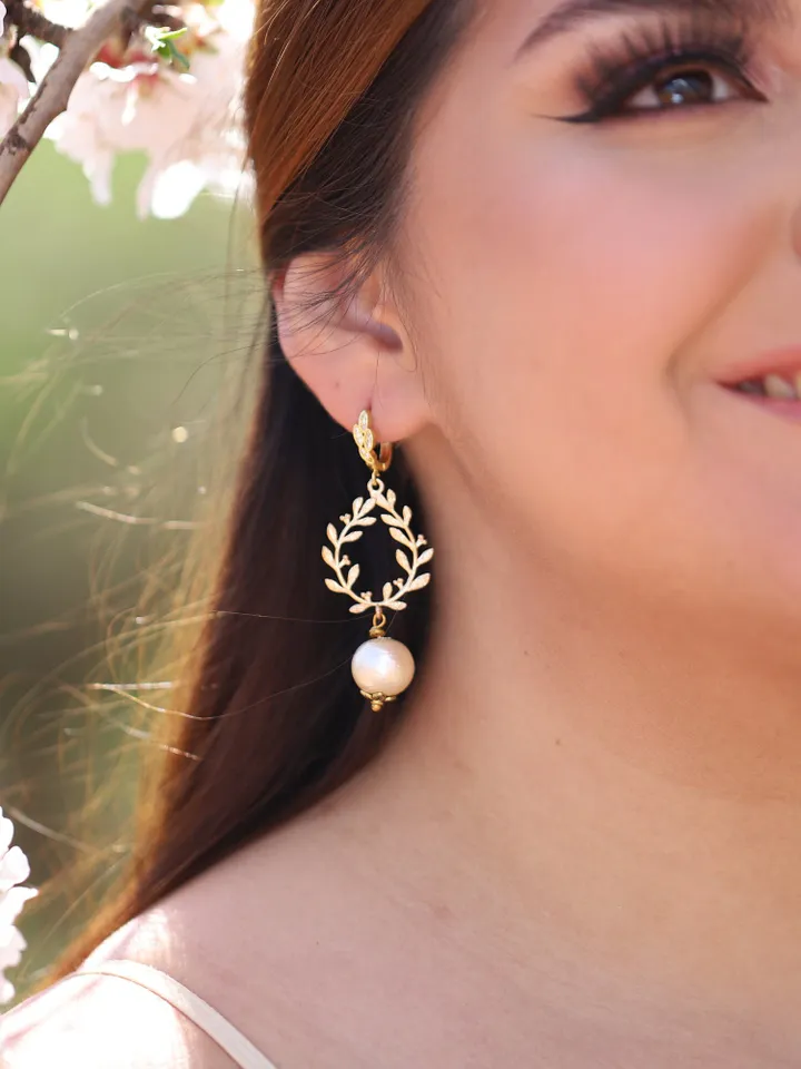 Boho Wedding Earrings, Leaf Statement Bridal Earrings, Pearl Wedding Earrings, Statement Wedding Jewelry, Leaves Champagne Gold Earrings,