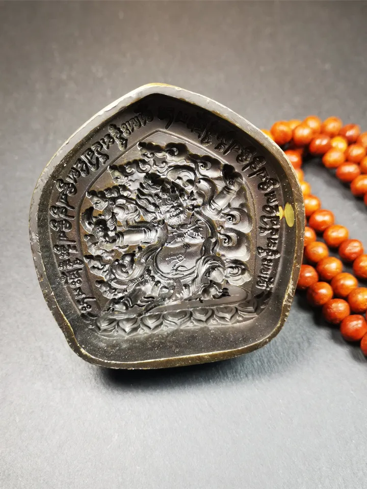 Gandhanra Tibetan Buddha Statue Tsa Tsa Mold, Vajrapani Tsha Tsha Mould For Making Clay Statue,2.95" × 2.6"