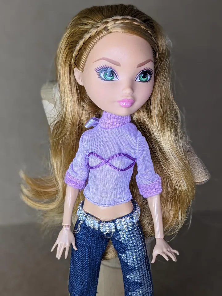 Jacket or jeans for 10.5-inch female dolls (MH, EAH)