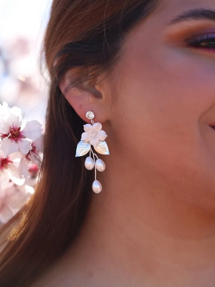 Boho Wedding Earrings for brides, Delicate Porcelain Flowers Bridal Earrings, Silver Leaf Floral Wedding Earrings, Pearl Wedding Earrings,