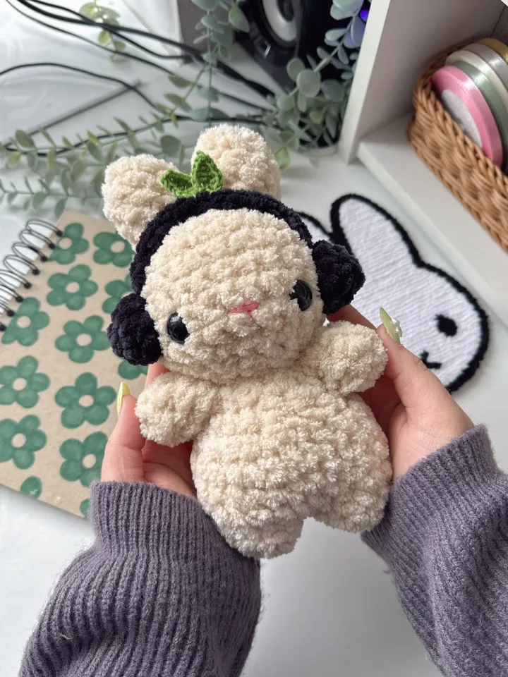Crochet pattern set 2 in 1, wither bunny with headphones and scarf, bunny with headphones-leaves, plushie crochet bunny pattern, cute pattern