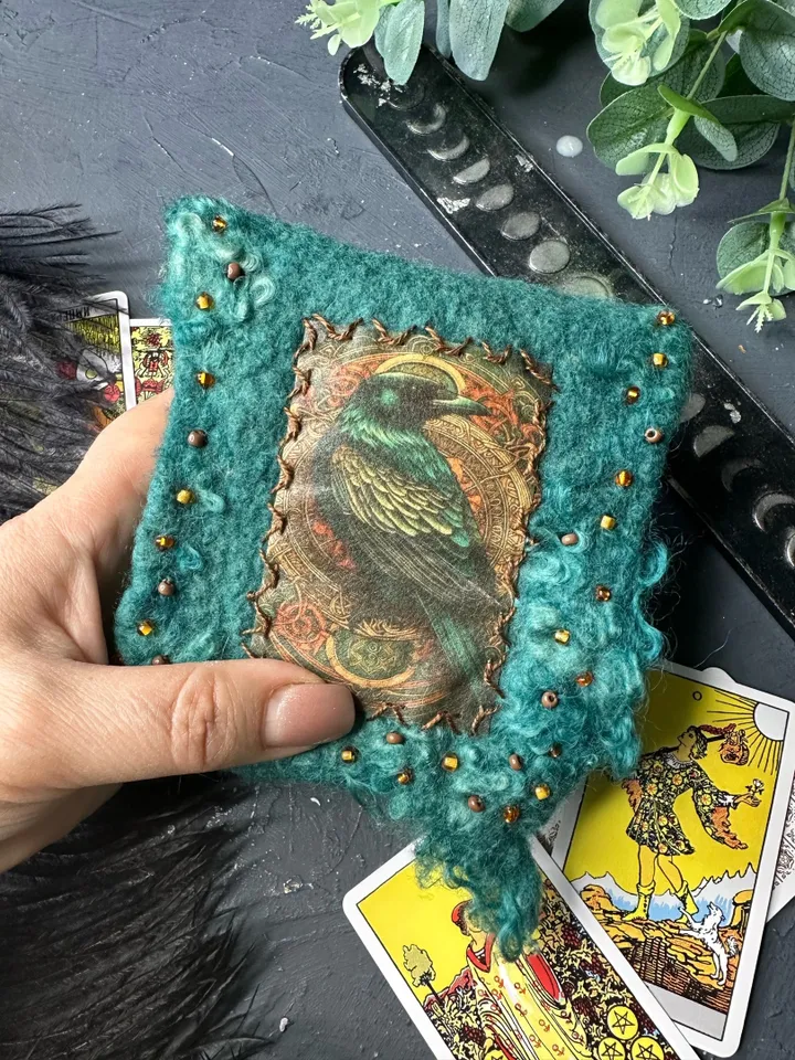 Tarot bag for mini decks Raven
