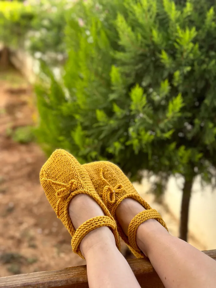 Knitted Slippers Mary Jane Cozy Pattern Socks & Tutorial with photo ENG