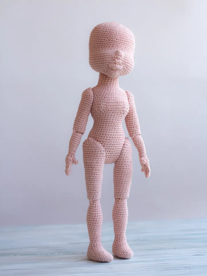 Crochet Doll Body Pattern: Create the Perfect Base for Your Amigurumi Creations with this Template