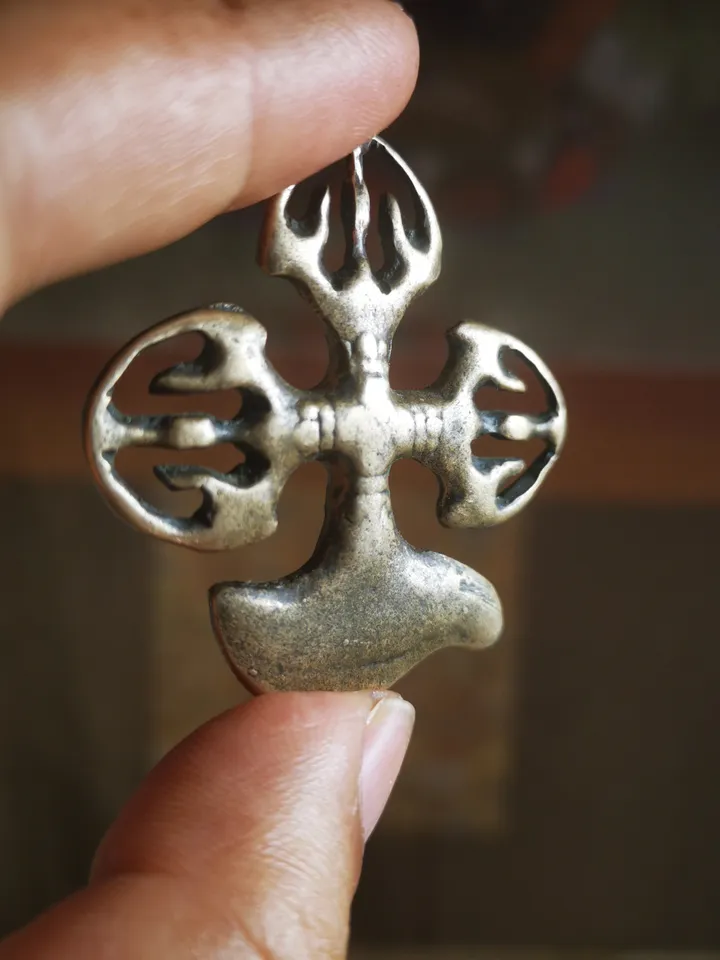 Gandhanra Antique Tibetan Amulet,Cross Vajra Kartika(knife of the dakinis) Pendant,Trantic Buddhism Dharma Ritual, Made of Lima Brass
