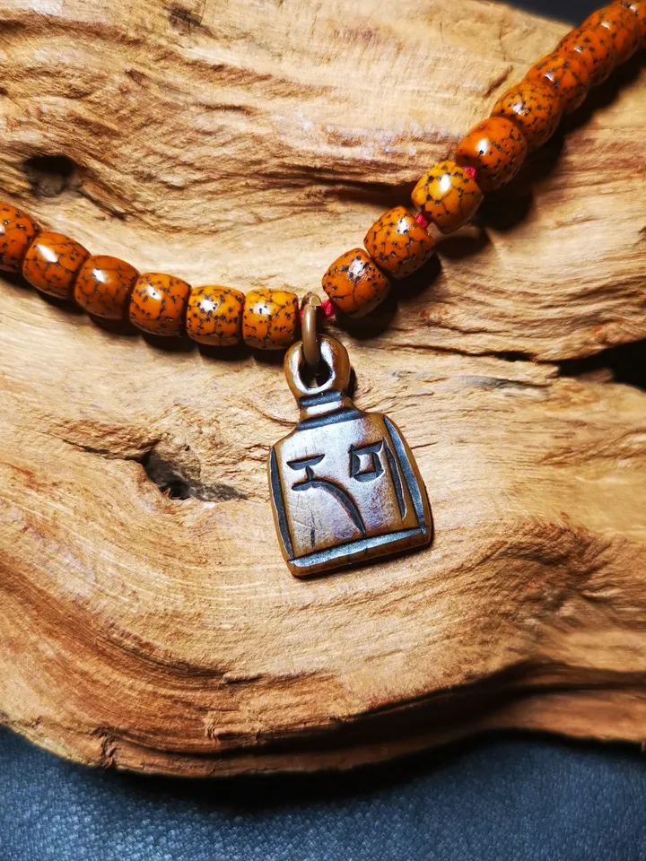Yak Bone Carved Tibetan Letter Mala Pendant,Bead Counter Clip,Prayer Bead Accessories,Gandhanra Tibetan Amulet