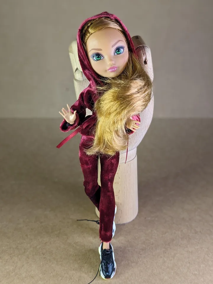 Handmade burgundy velvet hoodie & leggings set for 10.5 inch female dolls