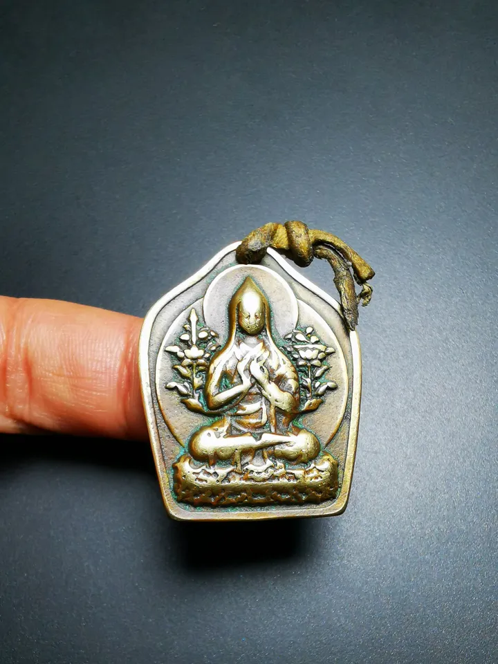 Gandhanra Antique Tibetan Buddhist Protective Pendant,Je Tsongkhapa Amulet,Losang Drakpa,Je Rinpoche,Made of Brass