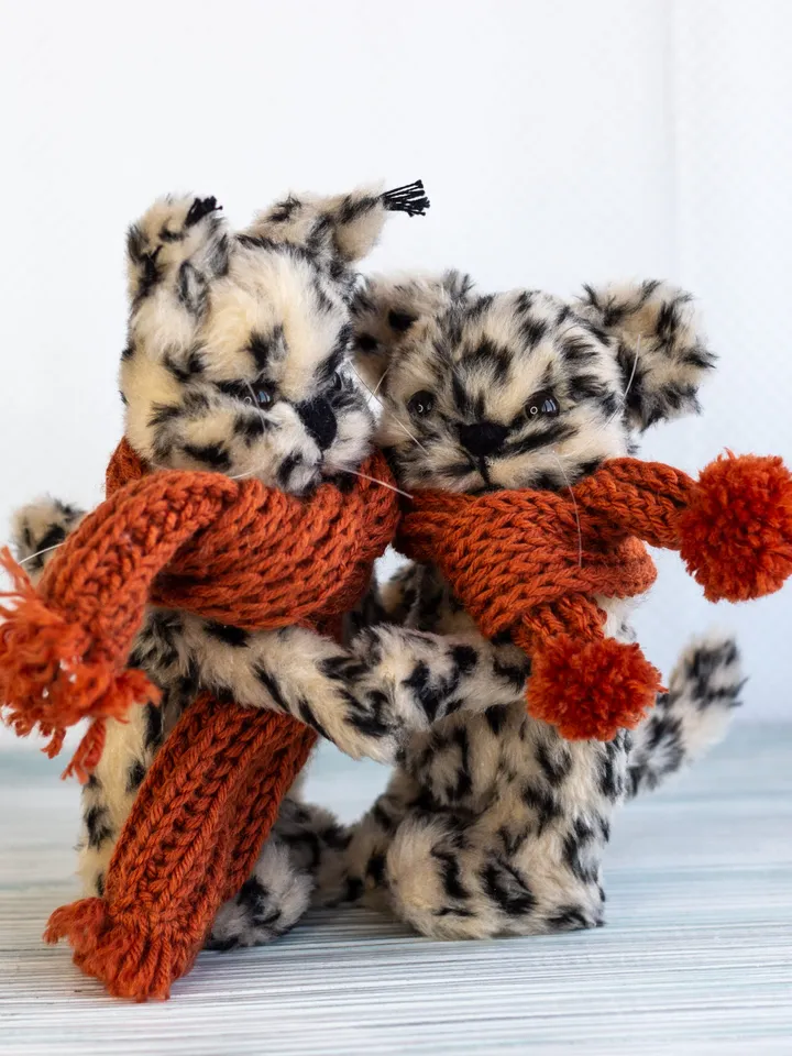 Exclusive Handmade Stuffed Cats toy: A Collectible Soft Animal Gift/ 2 cats together