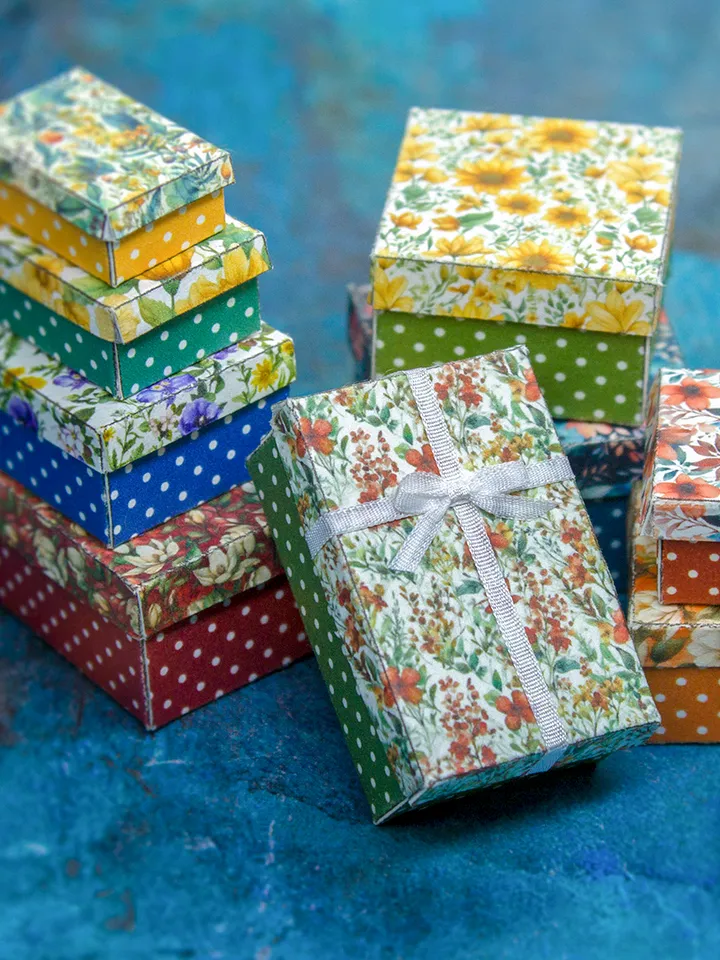 TEMPLATE Miniature vintage boxes for 1:12 scale dollhouse