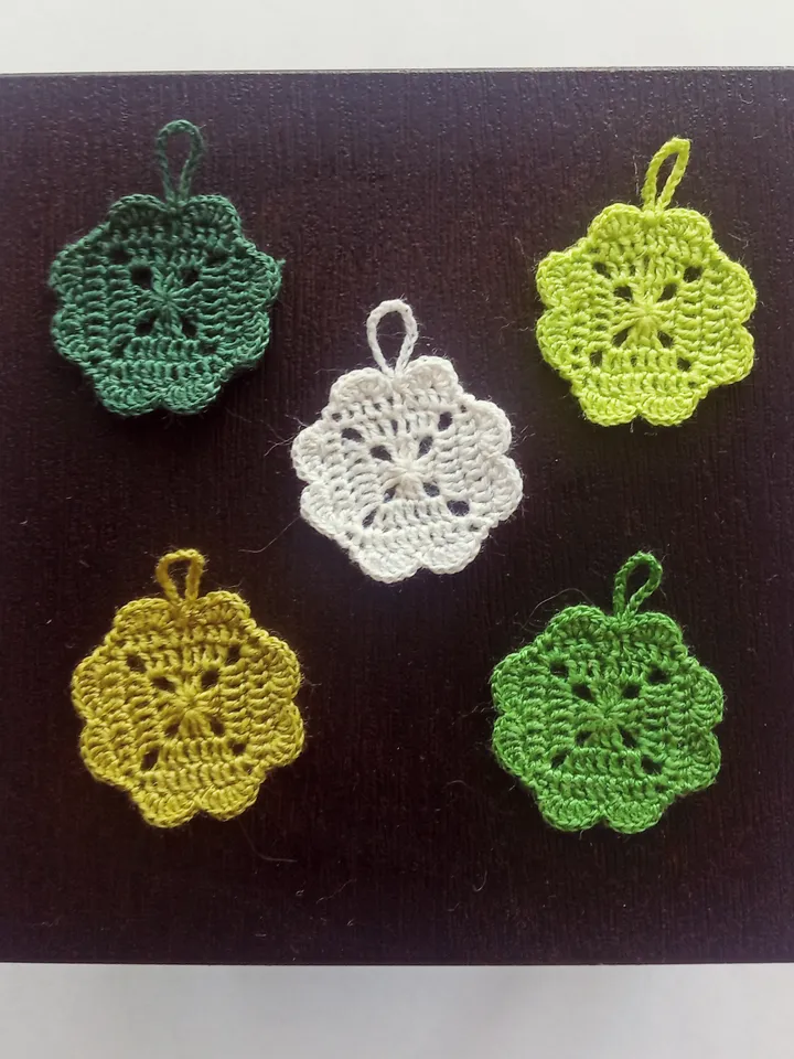 Miniature Shamrock Potholders Set of 10