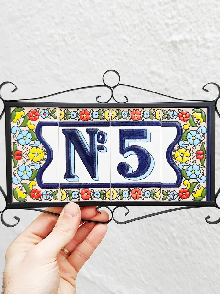 Ceramic letters and numbers 11cm (4.3") for the wall - Hand-glazed in Spain - "CANARIAS" models - Ceramic letters number -
