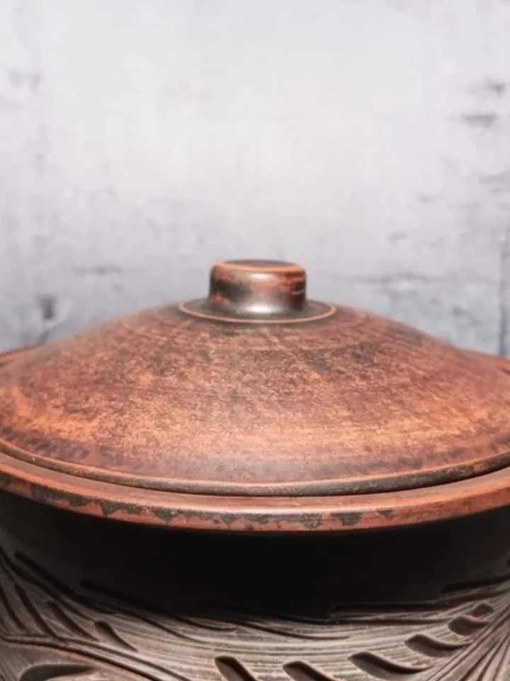 Ceramic Casserole of Red clay. Handmade pottery clay 59.83 fl.oz
