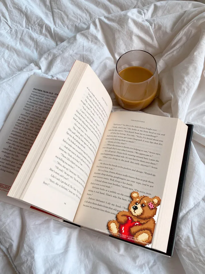 Valentines bear Corner bookmark cross stitch pattern PDF download Bear cross stitch chart Bookmark pattern digital PDF Book lover gift #B395