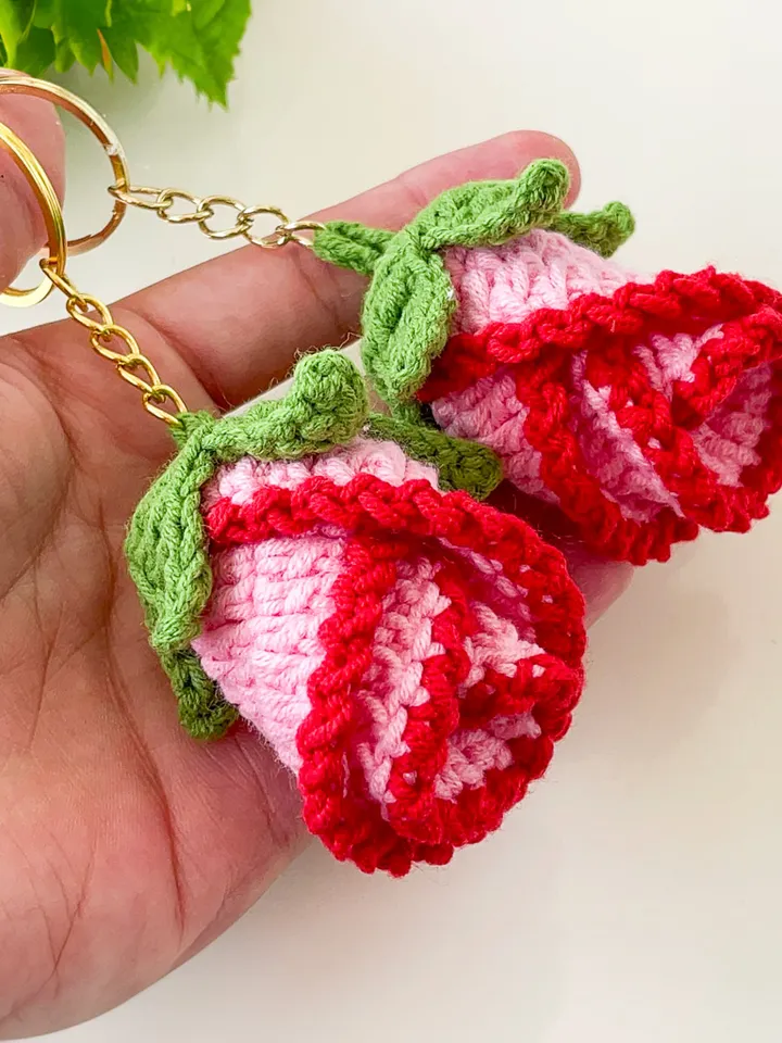 Crochet Rose Keychain Pattern, Simple 3D Flower Tutorial for Unique Bag Charms, Instant Download Gift Idea
