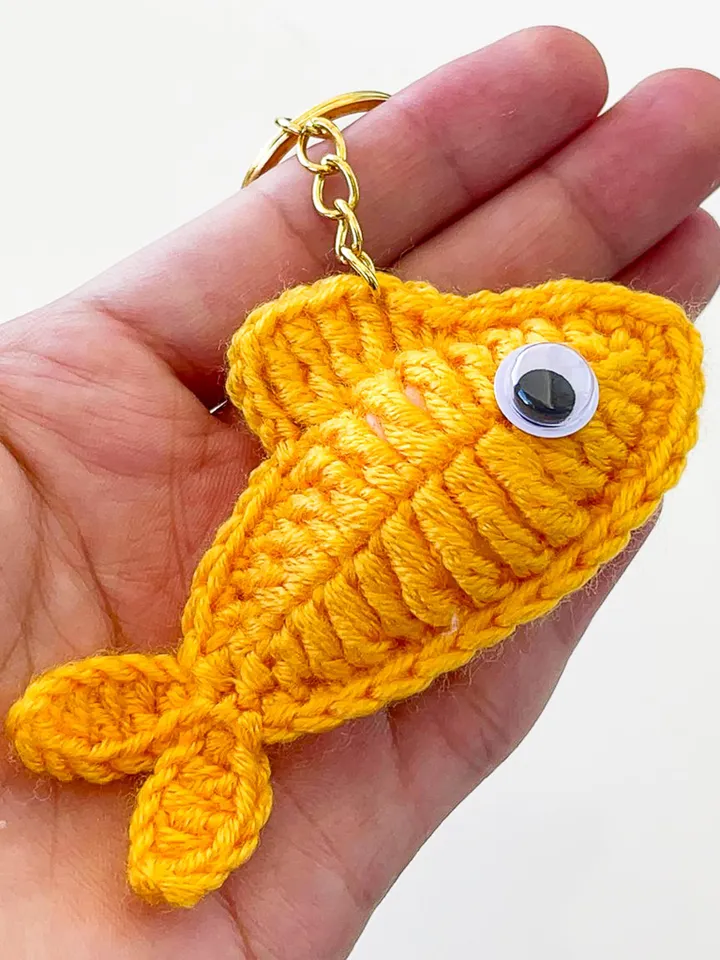 Crochet Fish Keychain Pattern, Amigurumi Fish Keyring PDF, DIY Small Animal Plush, Handmade Ocean Animal Toy, Cute Crochet Gift