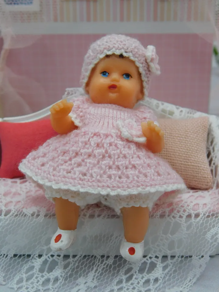 Miniature doll clothes for german Ari doll
