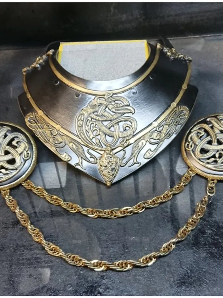 Vermintide - Warhammer - Necromunda - inspired - Brooches - for cloak - gorget -