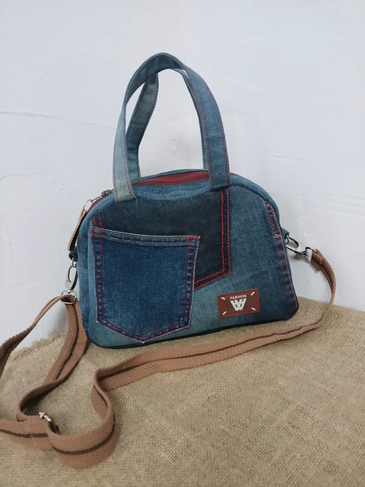 Cute crossbody denim bag, shoulder jeans bag, recycled jeans fabric, boho bag with pockets outside and inside