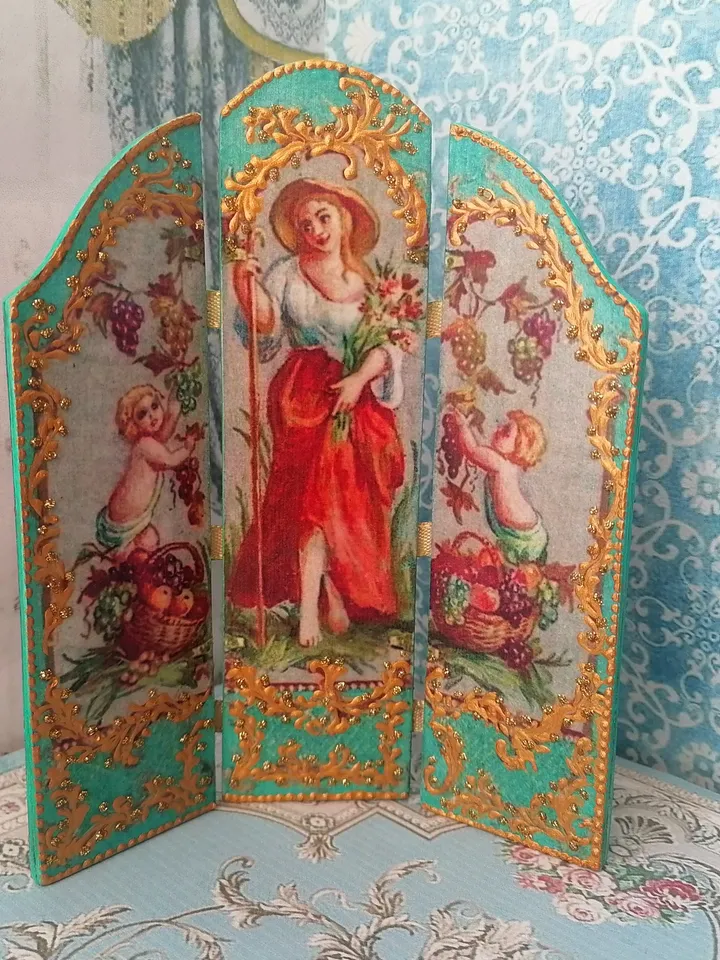 Handmade screen for a dollhouse. 1:12