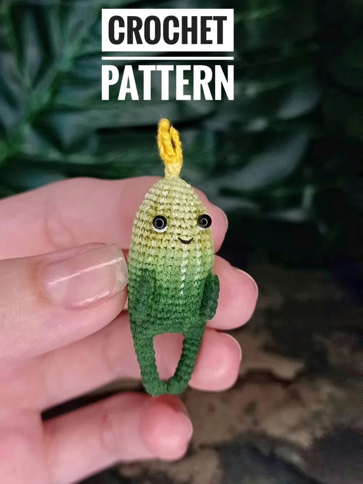 PDF crochet pattern Jolly cucumber . Crochet miniature pattern. Amigurumi cucumber toy pattern. DIY cute toy.