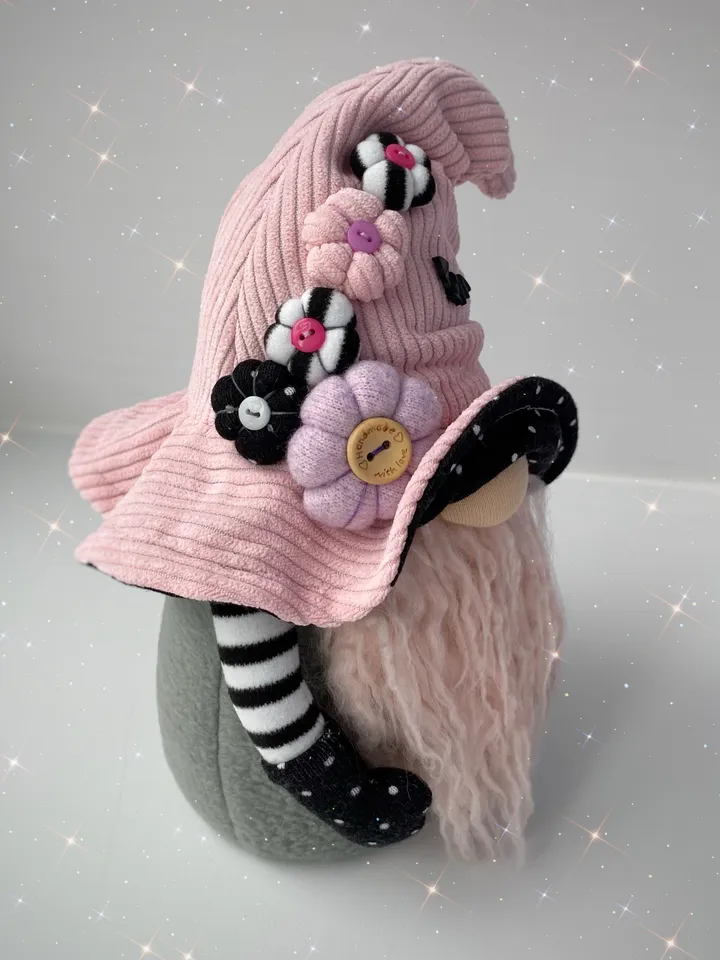 Halloween Gnome pattern. DIY gnome tutorial. Scandinavian gnome PDF. Fall gnome in Witch hat.
