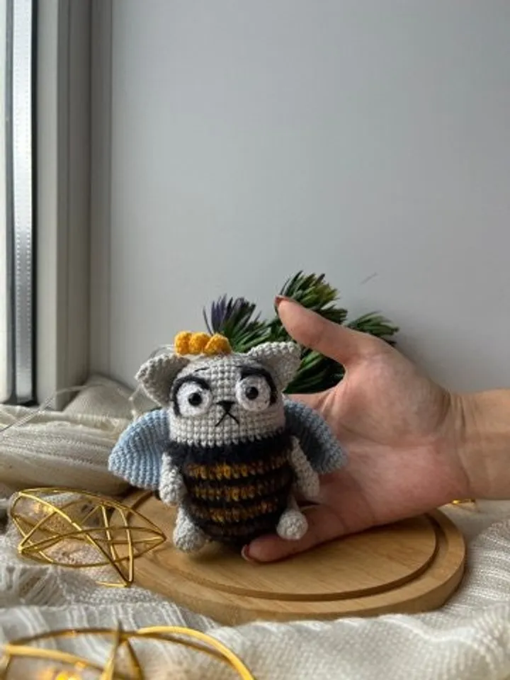 PDF Crochet Baby Cat Bee Pattern, Amigurumi Cat in Bee Costume, Cute Crochet Kitty, Amigurumi Crochet Animal Toy DIY Digital PDF Pattern