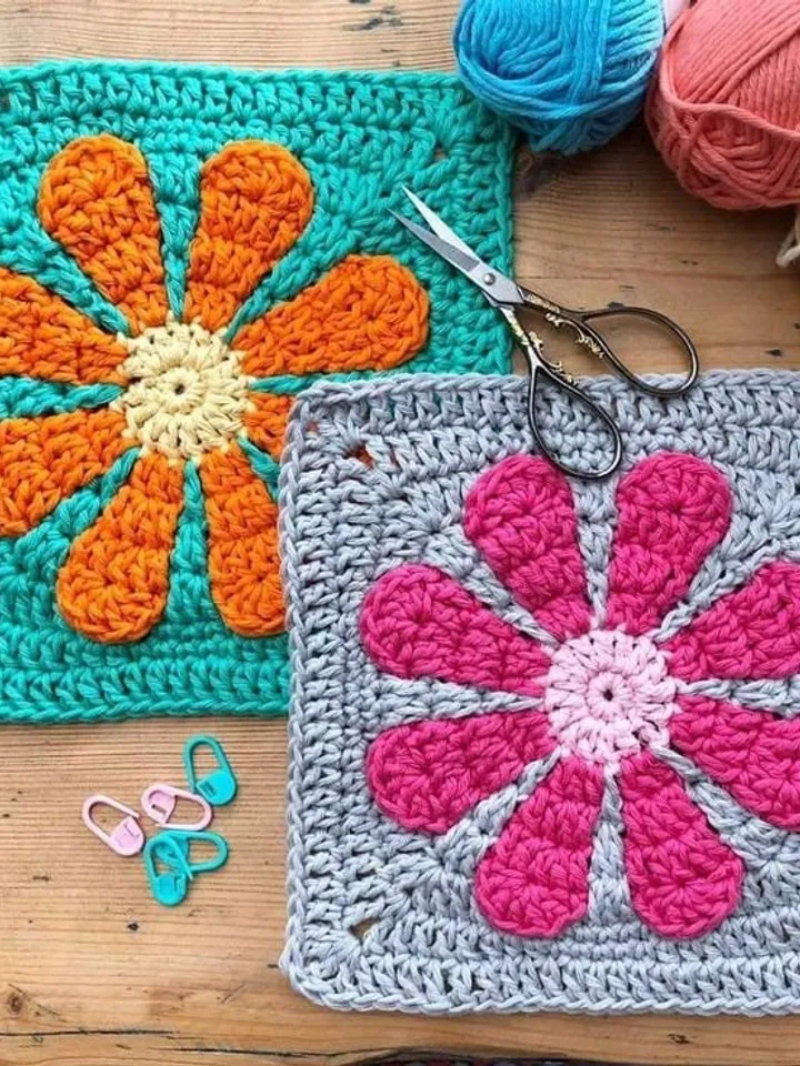 Crochet pattern daisy 3D retro flower granny square crochet pattern easy motif granny square blanket square