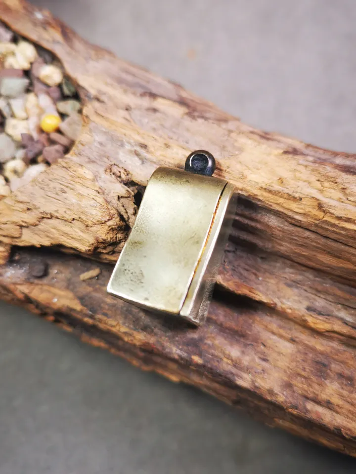 Gandhanra Antique Handmade Gau Ghau Shrine, Je Tsongkhapa,Losang Drakpa,Je Rinpoche,Mini Tibetan Buddhist Altar Amulet Pendant
