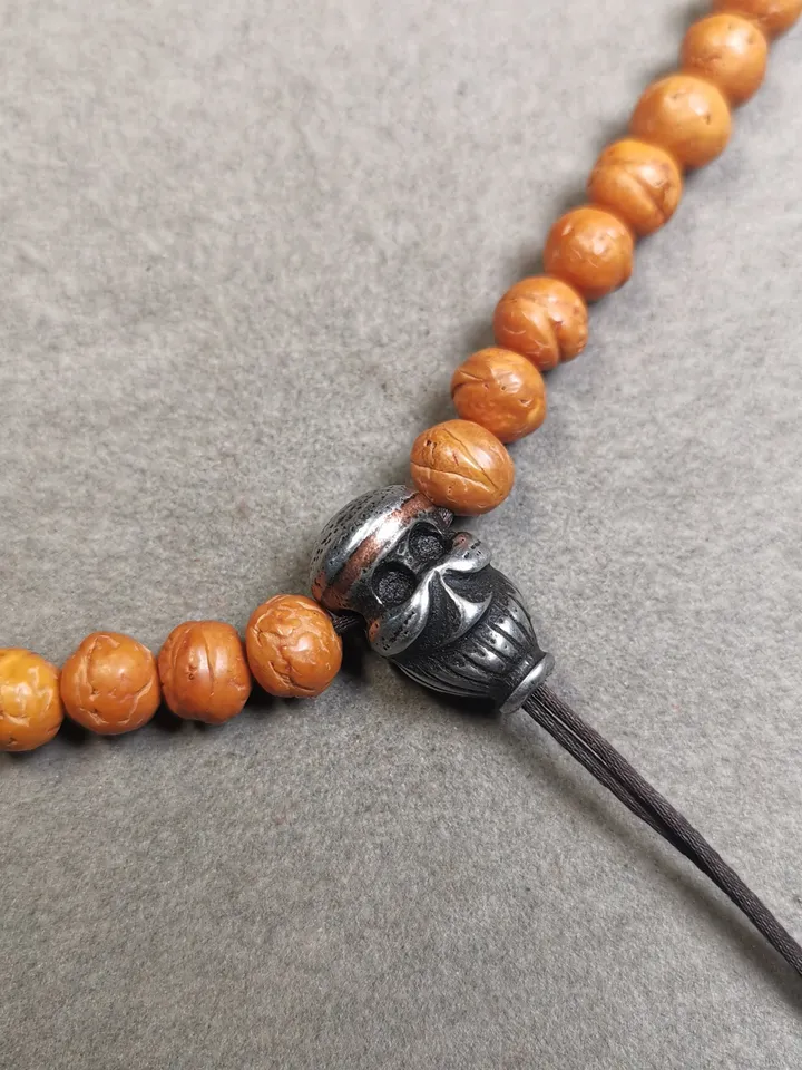Gandhanra Tibetan Cold Iron Guru Bead,Skull Shape T-drilled 3-Hole Prayer Bead,Mala Bead,Connector Bead for Buddhist Bead Accessories