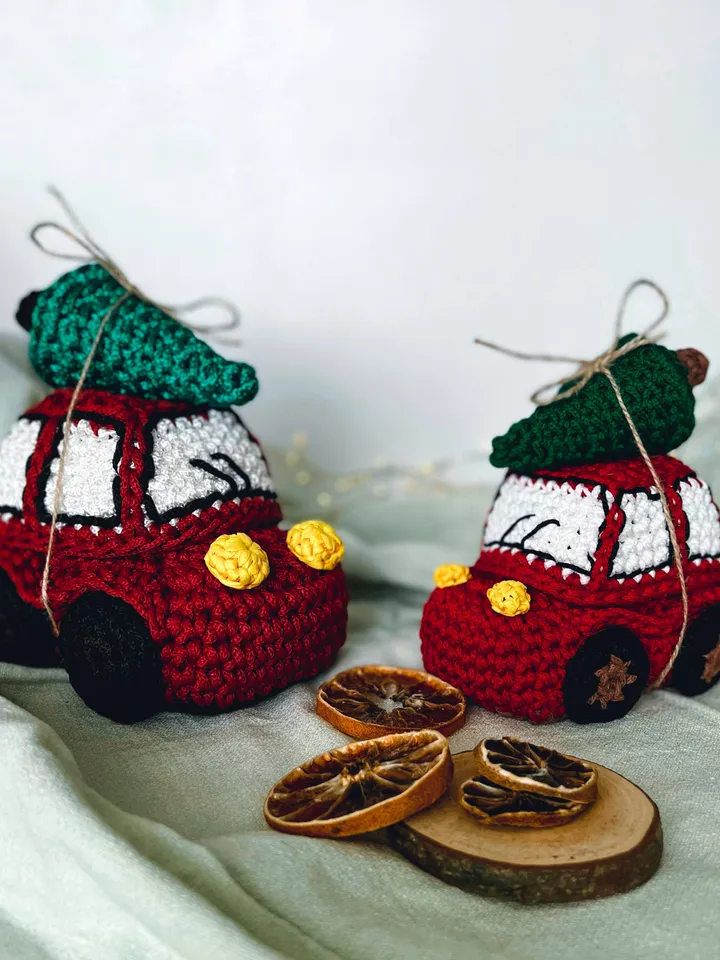 Crochet pattern basket car with Christmas tree, New year red minivan, crochet decor, PDF digital instant download, video tutorial