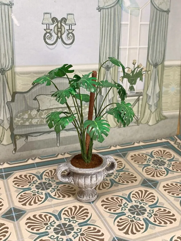 Houseplant in a floor planter for a 1:12 scale dollhouse. Miniature dollhouse. Handmade. Plant for a doll.