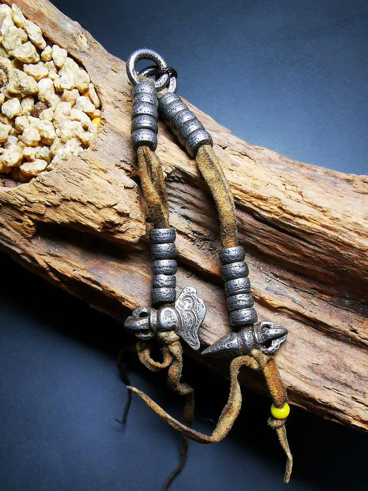 Gandhanra Handmade Tibetan Buddhist Mala Counters,Prayer Bead Counters,with Kartika and Kila Pendant, Made of Cold Iron