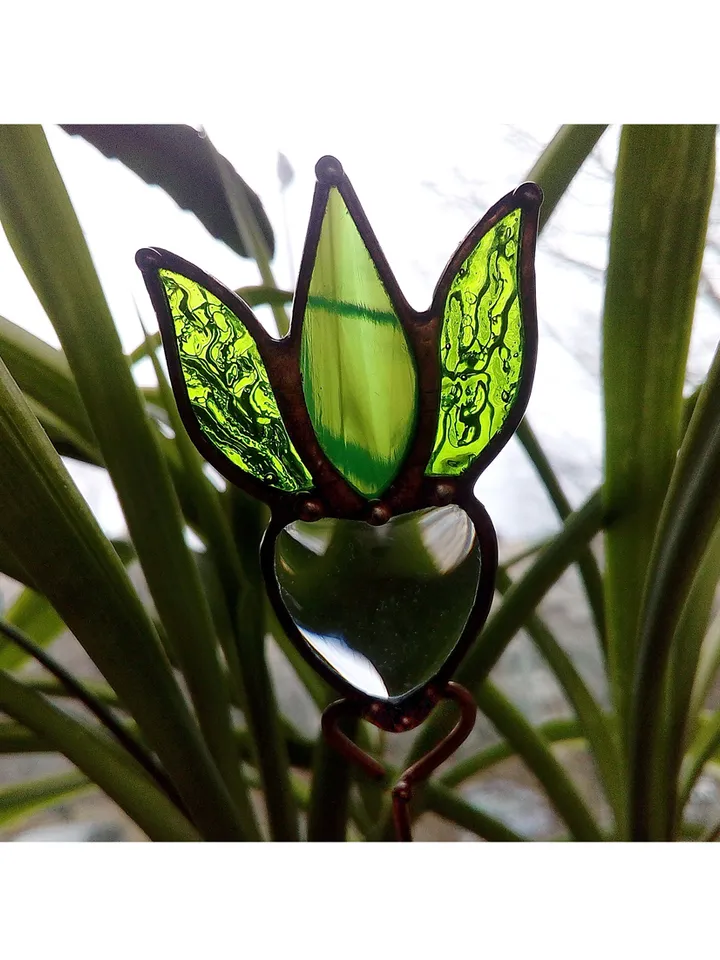 Garden art, Glass flower, lotus, lilie suncatcher, nature Stained glass, Green flower, flower pot pole