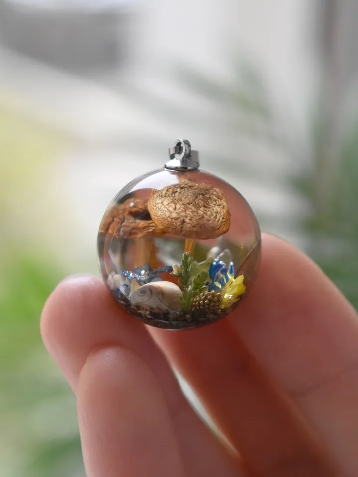 Mushroom necklace. Real Mushrooms pendant. Necklace with a forest composition. Moss, forget-me-not and snail in resin.