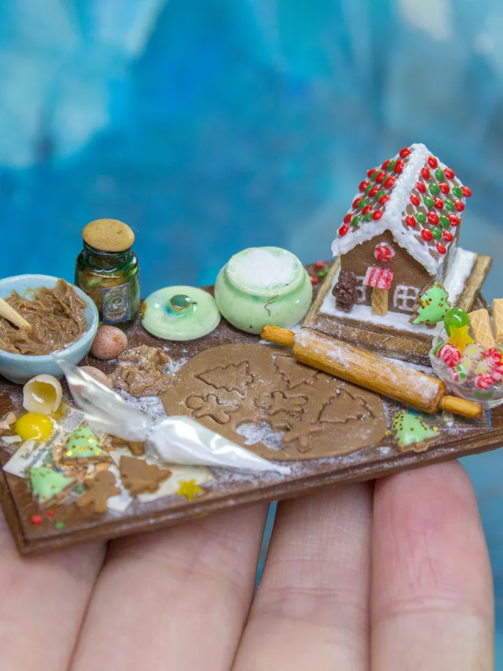 MINIATURE gingerbread house kit on a board 7