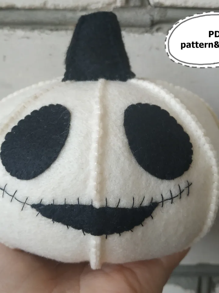 Halloween pumpkin pattern, felt pattern, plush pumpkin PDF pattern, Halloween stuffed pumpkin ornament, pumpkin toys, Halloween pumpkin home décor, Halloween gift
