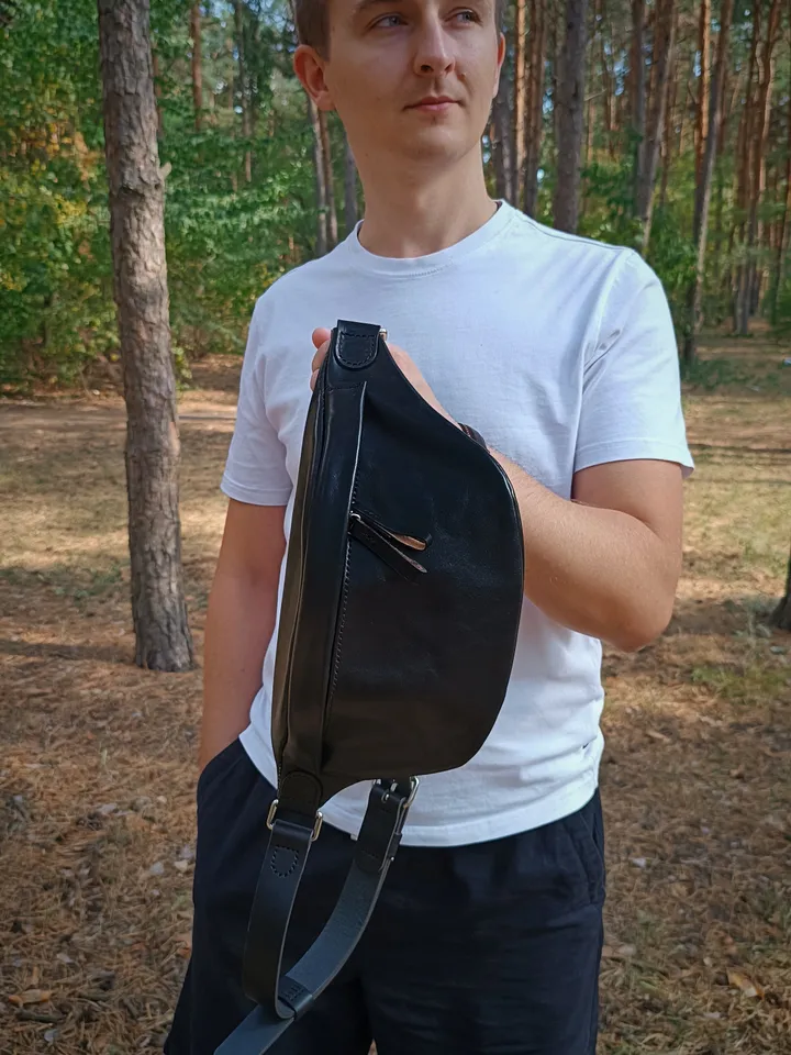 PDF pattern leather waist bag. Leather chest bag. Punch pitch 5 mm. Download PDF and Video TUTORIAL.